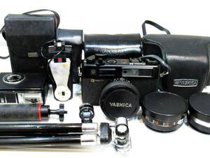 ヤシカ YASHICA ELECTRO35 GX フィルムカメラ ブラック 広角レンズ2個 ケース付 フラッシュ2個 三脚付 ユーズド品 動作未確認 kdKT