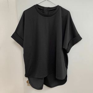 送料185円　未使用未着用Tシャツ 黒 プルオーバー 半袖 オーバーサイズ　ゆったり　カットソー