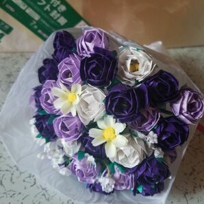 折り紙　ミニ薔薇の花束　ブーケ　紫　３０本