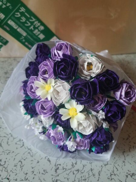 折り紙　ミニ薔薇の花束　ブーケ　紫　３０本