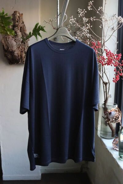 フレッシュサービス24SS WASHABLE WOOL S/S TEE(FSC241-70165B)NAVY