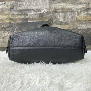 未使用級 A4● エンポリオアルマーニ EMPORIO ARMANI トートバッグ ビジネス ハンド レザー シボ革 ロゴ型押し 黒 ブラック メンズ 拡張◎の画像6