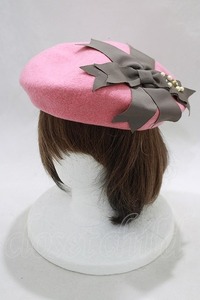 Leur Getter / ribbon beret pink / gray H-24-04-11-1035-LU-AC-NS-ZT421