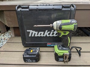 マキタ★充電式インパクトドライバー★TD136D★makita★純正14.4Vバッテリー2本 ★ケース付