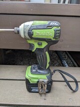 マキタ★充電式インパクトドライバー★TD136D★makita★純正14.4Vバッテリー2本 ★ケース付_画像2