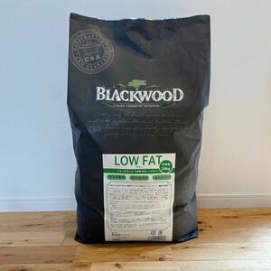 Собака (новая) упакован 20 кг 4 сумка Чак Блэквуд с низким содержанием жира в черном дереве диета для собак сплит собака взрослая собака Hum Glade
