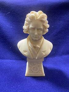 イタリアンヴィンテージ　Beethoven. 　　　　インテリア 置物　高さ14cm made in Italy