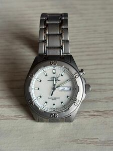 カシオ LINEAGE 腕時計 １７８３ LINー１０６