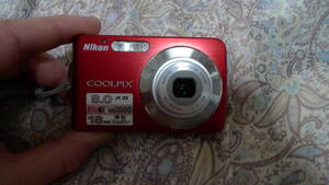 COOLPIX S210