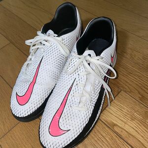 NIKE レディースフットサルシューズ