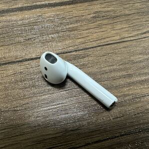 A60 Apple純正 AirPods 第1世代 左 イヤホン MMEF2J/A 左耳のみ A1722 美品 即決送料無料の画像2
