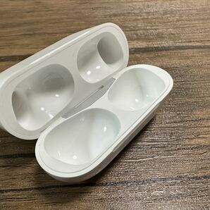 A60 Apple AirPods Pro 充電ケース／状態良好／即決送料無料 A2084の画像5