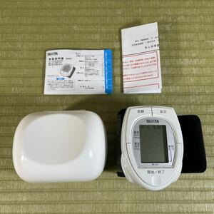▲送料無料 ▲TANITA タニタ手首式血圧計 BP-211 オシロメトリック方式 中古品