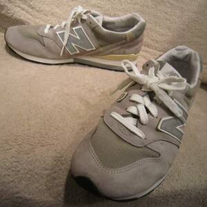 観賞用　　MADE IN U.S.A.　ニューバランス　NB　996　　灰銀リフレクター　27㎝ D　US9　　　　　newbalance　グレー/シルバー　　wj2404d