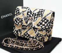 【極美品】　シャネル　CHANEL　チェーンショルダーバッグ　チェッカーフラッグ　ゴールド金具　シール　箱　袋つき_画像1