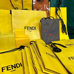 □/FENDI /袋&箱/フェンディ/袋まとめて/ショッパー/ショップ袋/紙袋/144-2