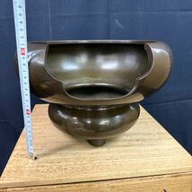 ◆中古 鋳師 金森紹栄 風炉釜 五徳 茶の湯 茶道具 鉄器 金属工芸 工芸品 木箱入 160-33_画像5