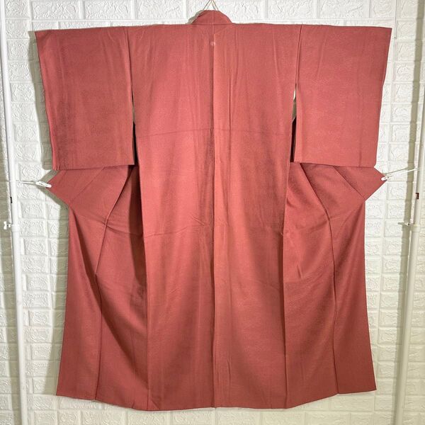 着物 色無地 伝統工芸 草木染め 堅牢染め 共八掛 秀品 美品 ピンク