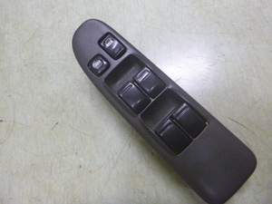  Nissan Expert VW11 right F power window switch @13430