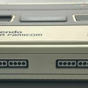 【7610】任天堂 Nintendo SUPER FAMICOM ニンテンドー スーパーファミコン SHVC-001 付属品付き 外箱付き 通電確認済み ジャンクの画像4