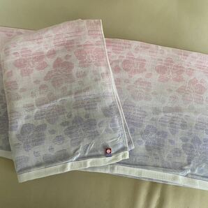 今治タオル【新品】極薄ガーゼお花のバスタオル2枚 ピンク系の画像1