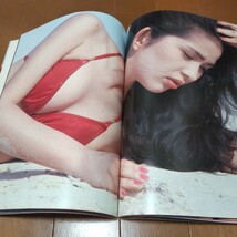 古手川祐子写真集　撮影　北原美喜男　ワニブックス_画像9