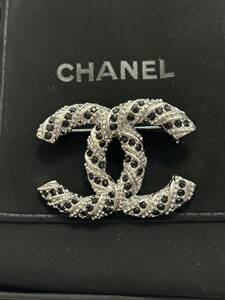 CHANEL ブローチ