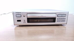 ONKYO CDプレーヤー C-711M