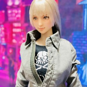 シャツ＋Tシャツ＋スカート＋ストッキング 1/6サイズ TBLeague ファイセン フィギア オビツ アゾン ジェニー バービー ドール 服 リカの画像2