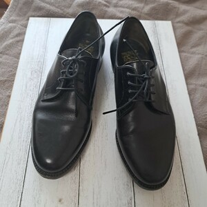美品　PRATIC 革靴　トラディショナル　レディース　ヨーロッパサイズ37　日本サイズ23センチ位