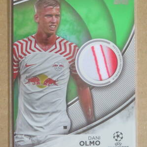 2023-24 TOPPS UEFA CLUB COMPETITIONS SUPERSTAR RELIC CARD DANI OLMO GREEN 097/199 ジャージの画像1