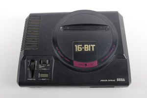 SEGA MEGA DRIVE 16-BIT HAA-2510 セガ メガドライブ ゲーム機 本体 テレビゲーム 003JYNJO32