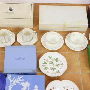 ブランド食器 まとめ GIVENCHY NORITAKE WEDGWOOD NARUMI 大皿 小皿 皿 コーヒーカップ スプーン 005JIDJO81の画像4