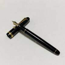 PILOT パイロット万年筆 CUSTOM 74ペン先　14金　 M やや硬めの中字　イニシャル記載あり_画像3