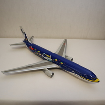 ■ANA ボーイング767-300 JA8579 フィギュア模型＠非売品？展示品？_画像3