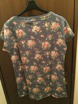 Cath kidston × ユニクロ コラボ Tシャツ 半袖 Sサイズ (キャスキッドソン)花柄総柄_画像6