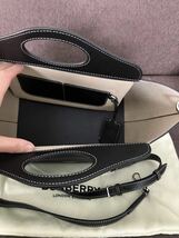 【2度使用】バーバリー BURBERRY 2way ショルダーバッグ ハンドバッグ 8040123 黒 ブラック レザー_画像6