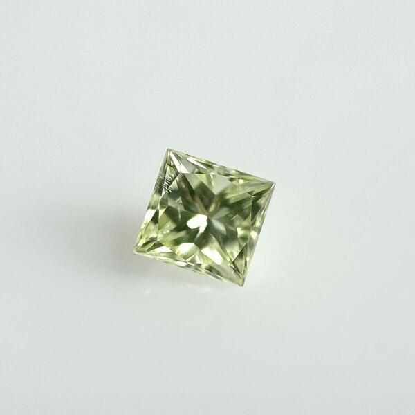 ０．１６６ct　ＦＡＮＣＹ　ＬＩＧＨＴ　ＹＥＬＬＯＷ　ＧＲＥＥＮ　ＳＩ２　プリンセスカット　イエローグリーンダイヤモンドルース