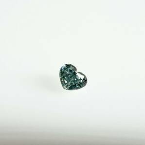 ０．０３３ct　ＦＡＮＣＹ　ＤＥＥＰ　ＢＬＵＥ　ＧＲＥＥＮ　ＳＩ２　ハートシェイプ　ブルーグリーンダイヤモンドルース