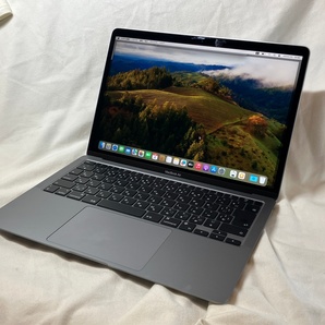 【美品】充放電２回★バッテリー良好！Apple MacBook Air 2020 A2337 M1★メモリ 8GB★SSD 256GB★シルバー★Webカメラ★Bluetoothの画像2