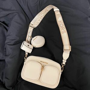 【中古】MICHAEL KORS◆ショルダーバッグ/レザー/CRM/無地/【バッグ】