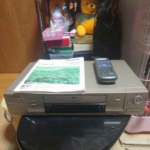 NV−SV1 Panasonic パナソニック S-VHS ビデオカセットレコーダー ビデオデッキ リモコン付の画像1