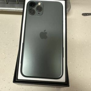 【美品】iPhone 11Pro 64gb ソフトバンク ミッドナイトグリーン SIMロック解除済の画像2