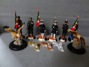 メキシコ軍隊　フィギュア　メキシコ製　国旗・軍他＆動物　10体　Figuras prehispnicas