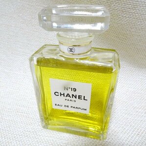 CHANEL/シャネル□ Ｎ°19 オードパルファム EDP 50ml ほぼ10割残 香水の画像1