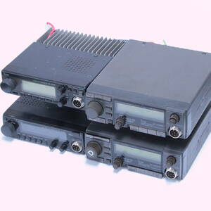あ//A7322　 ICOM　アイコム　IC-2400×2台　/同　IC-229 /同　IC-2410 　計4台　まとめて　トランシーバー　通電確認済み