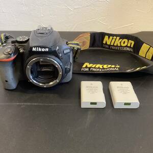 【8583】NIKON ニコン　カメラ本体　D5500