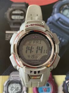 CASIO G-SHOCK GW-300MJUTR-8JF UP6 ウルトラ警備隊モデル