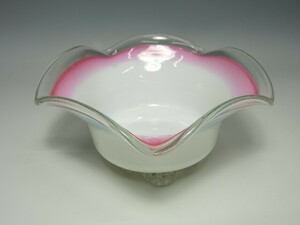 636/○コンポート フリル ピンク乳白色 鉢 和ガラス 硝子製 気泡 昭和レトロ 大正ロマン アンティーク 骨董 難有