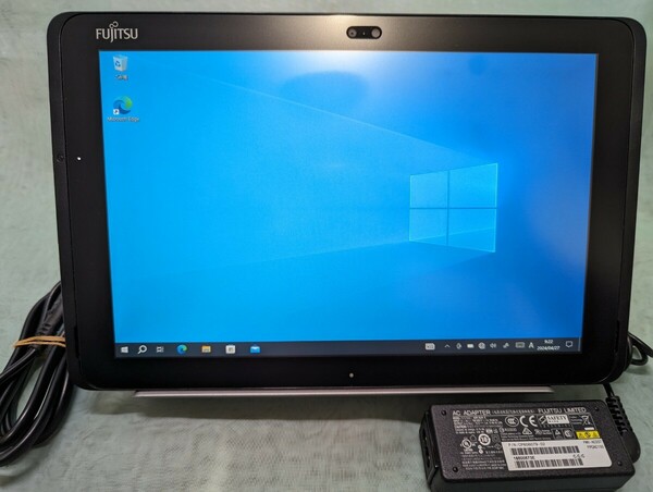 Fujitsu タブレット ARROWS Tab Q508/SB (Win 10) 64GB